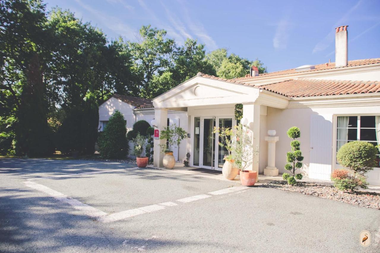 Domaine De L'Echassier, The Originals Relais Hotel Châteaubernard Buitenkant foto