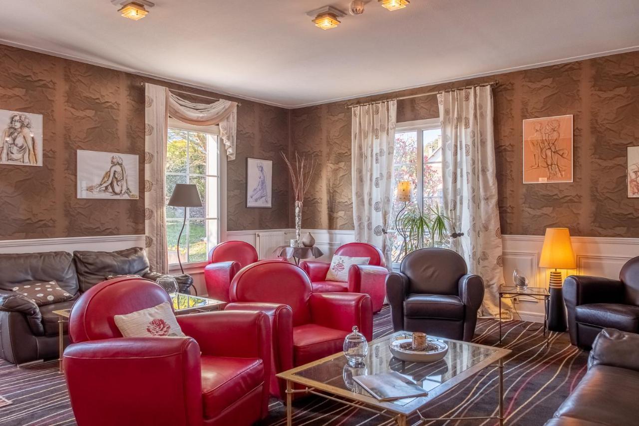 Domaine De L'Echassier, The Originals Relais Hotel Châteaubernard Buitenkant foto